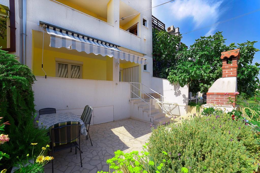 Apartments Tereza 1352 Pula Exterior foto